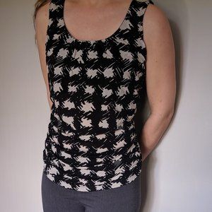 Back and white sleeveless top